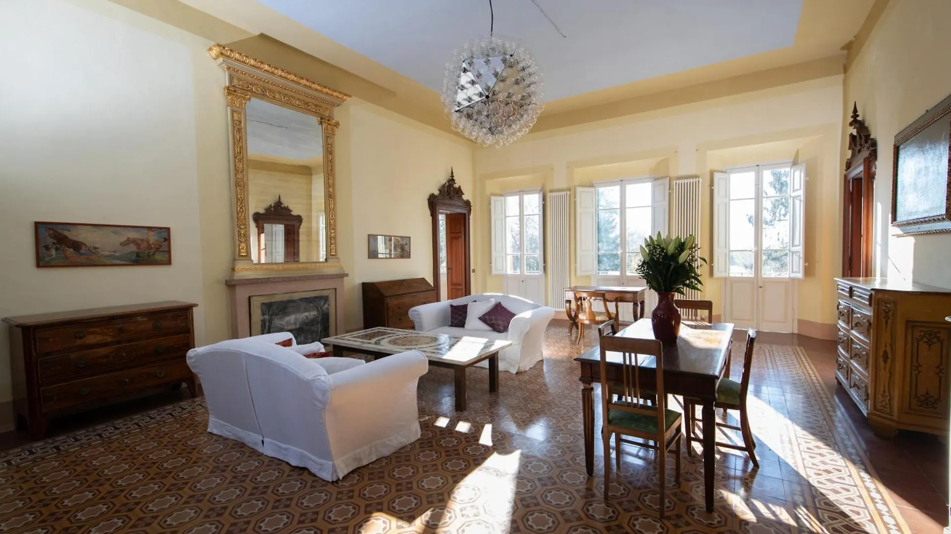 Palazzo Augusto Apartment Piacenza 0*,  Italy