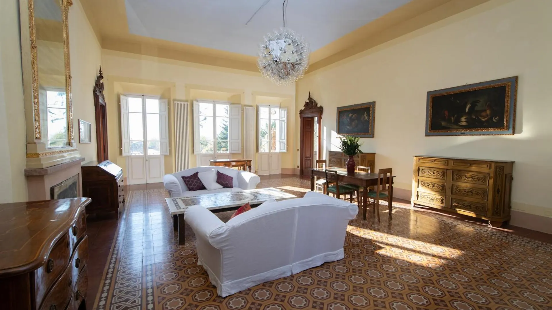 Palazzo Augusto Apartment Piacenza Italy