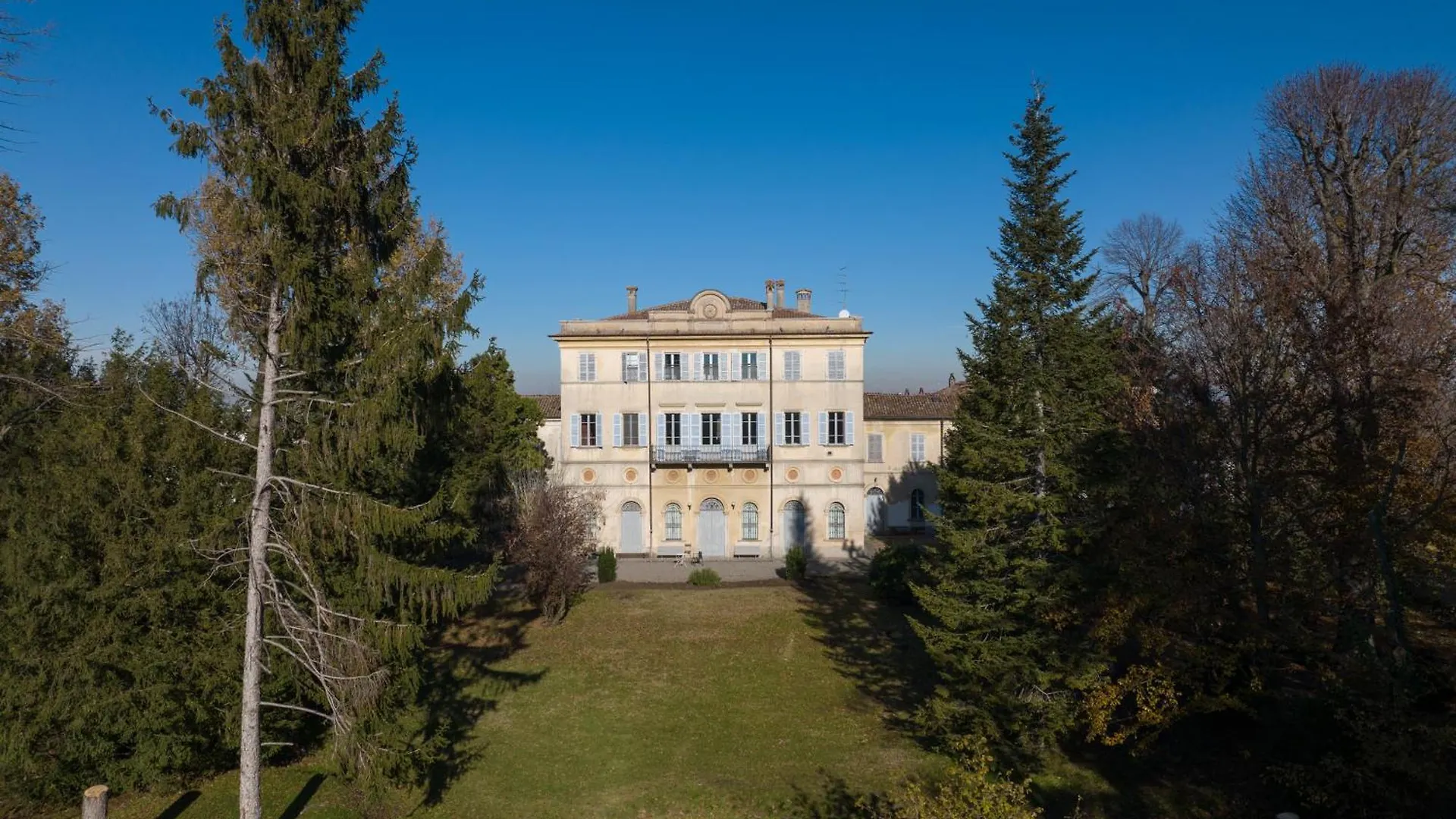 Palazzo Augusto Apartment Piacenza