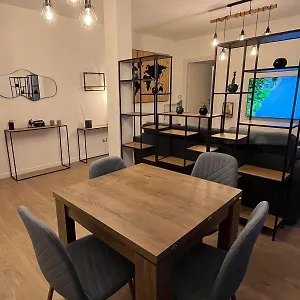 Apartment Boutique House La Fenice, Piacenza